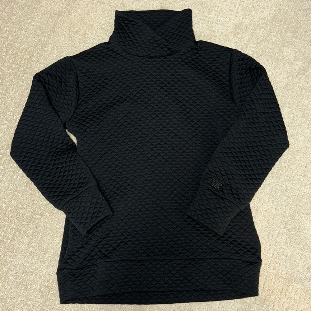 NWOT Quilted Black New Balance Sweatshirt